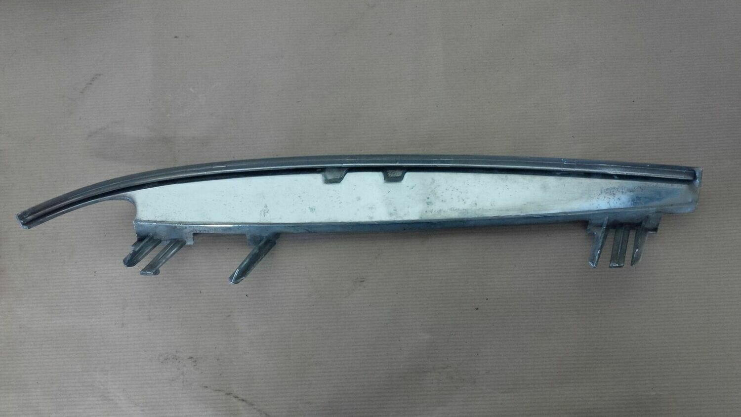 HEADLAMP TRIM Chrome Eyebrow moulding Senator B Left GM 90295835
