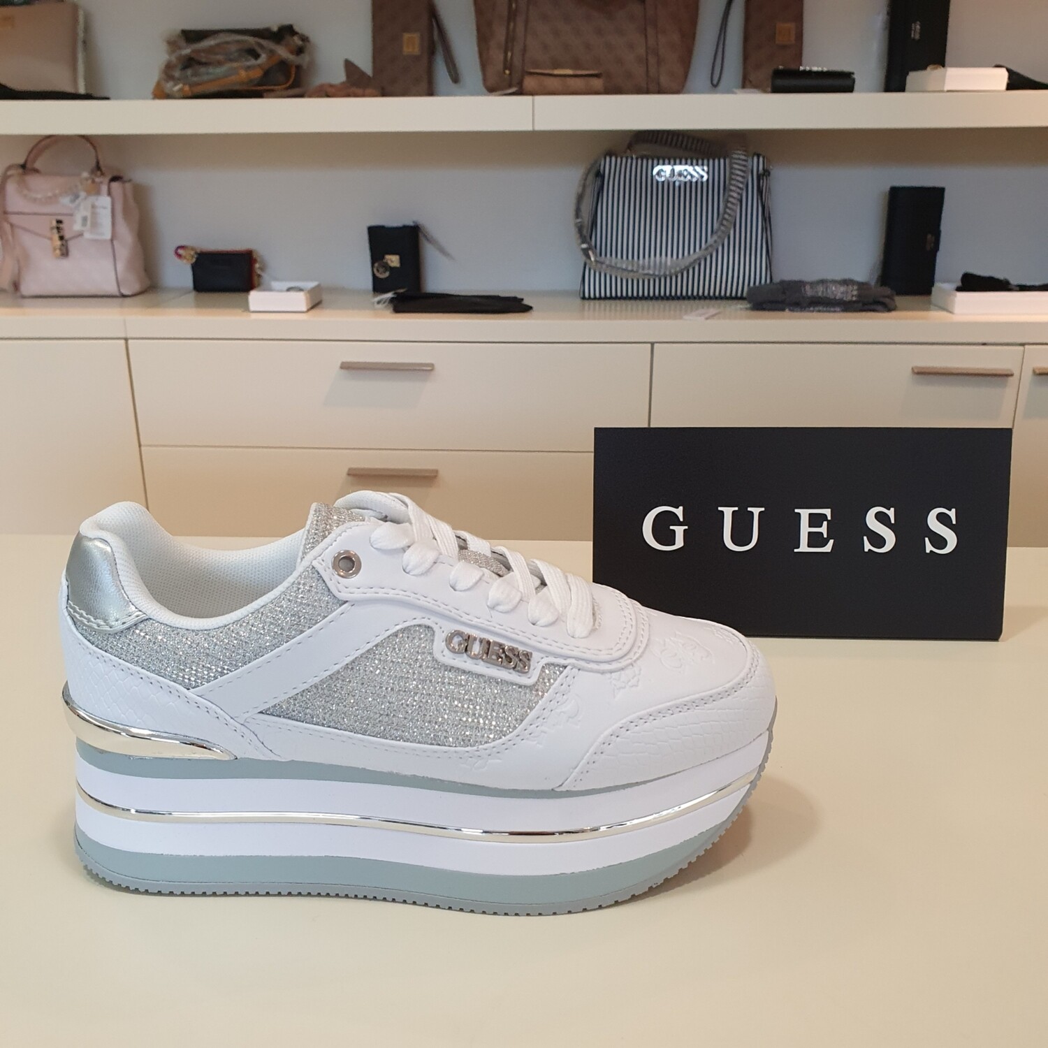 Guess Sneakers da donna miram2 flpmi2 fal12, Sneakers, colore WHITE