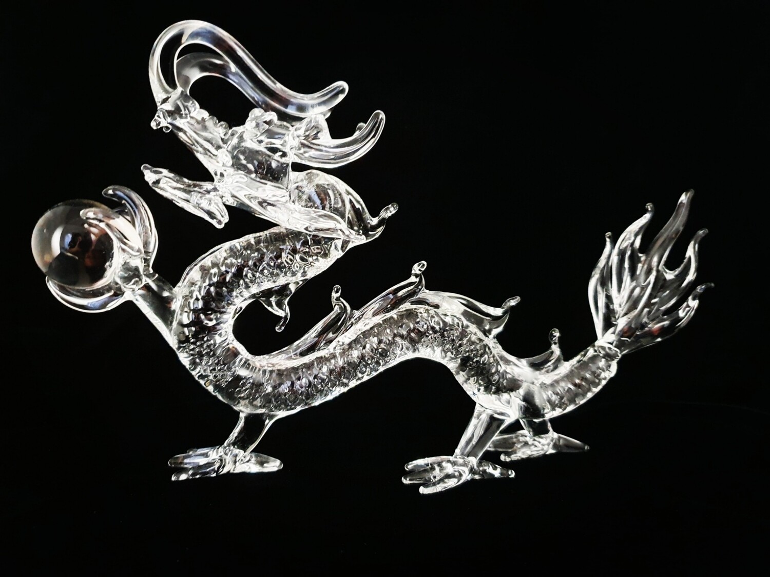 Large Chinese Dragon* Gift of Glass We specialise in hand blown
