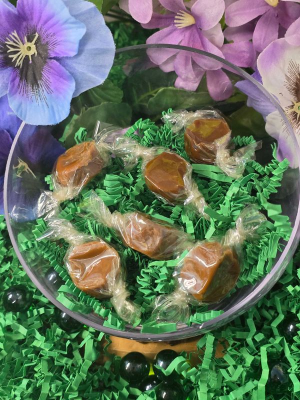 Giraffe Nuts Caramels--Golden maple (1 piece)