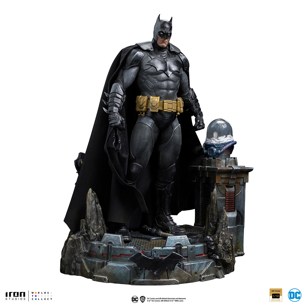 Iron Studios Batman Unleashed Deluxe DC Comics Art Scale 1/10