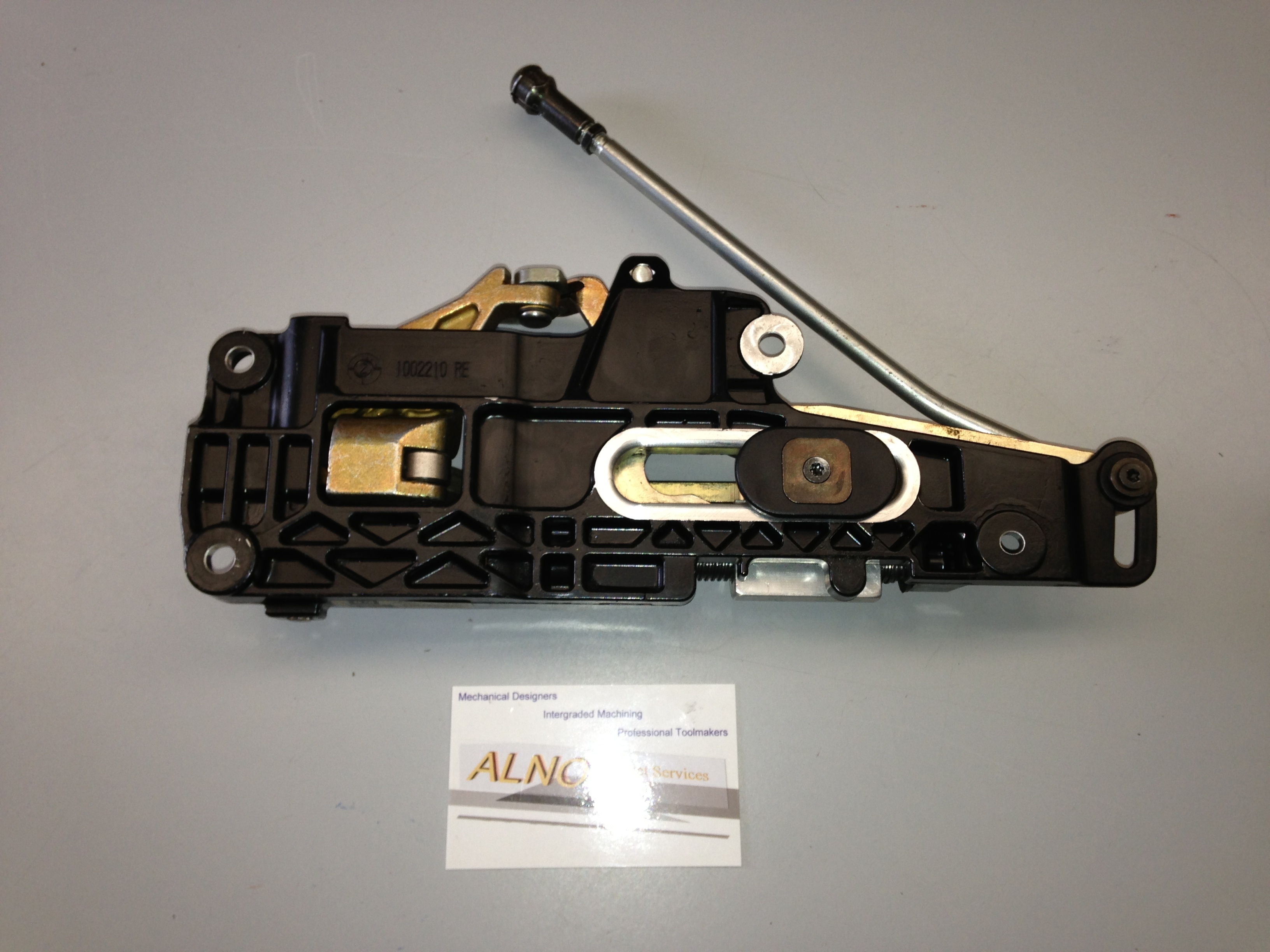 Astra Roof Latch