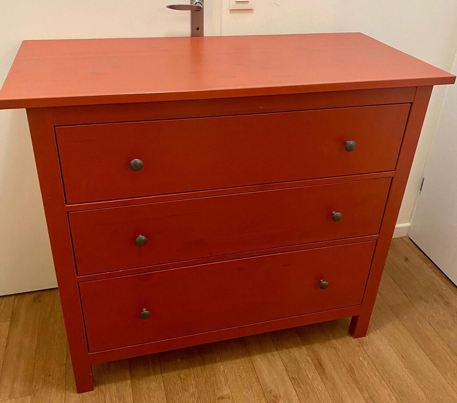 Commode Ikea Hemnes 3 tiroirs rouge bordeaux neuf