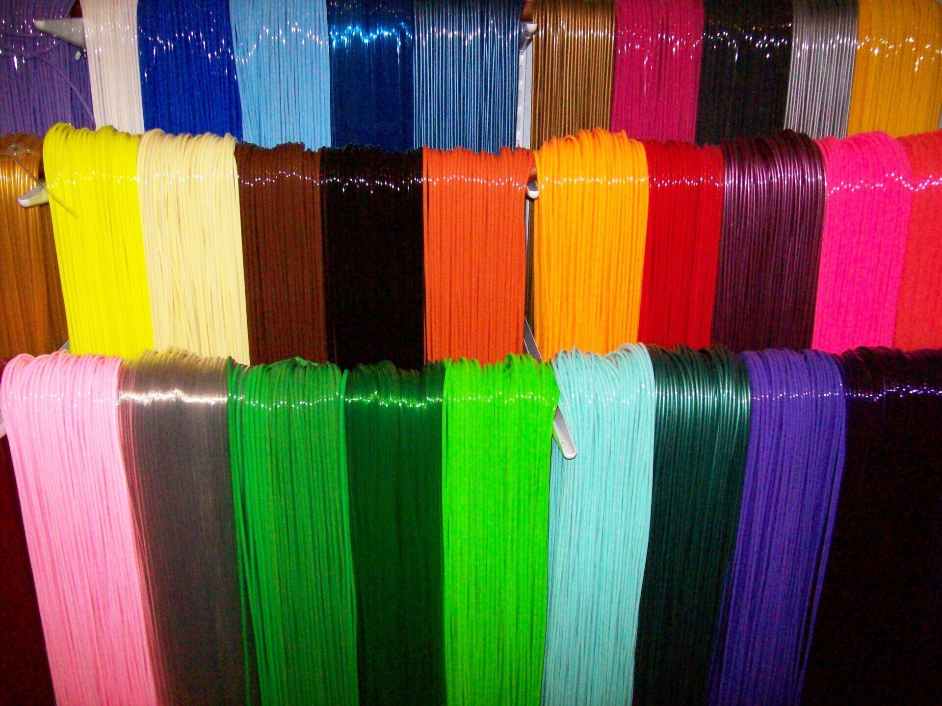 FILS PLASTIQUES CREUX 4mm A L