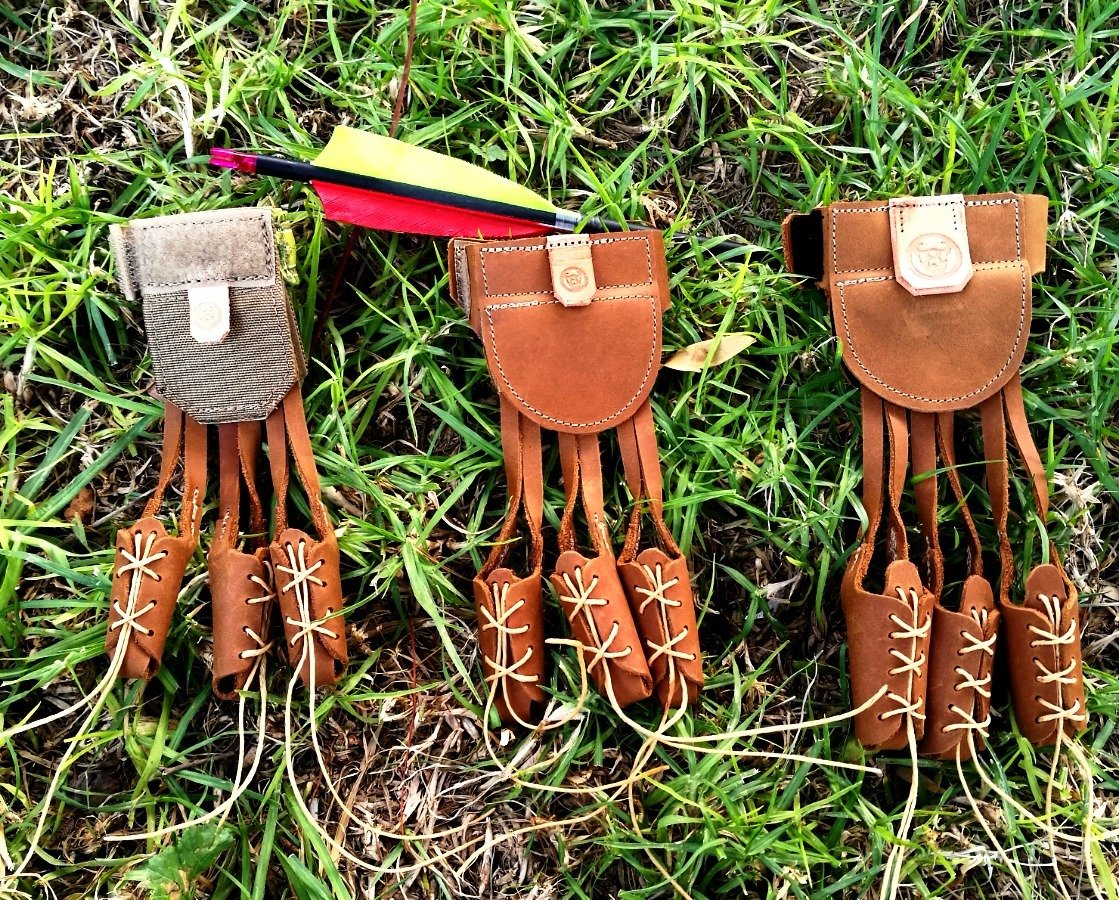 Fully adjustable archery glove