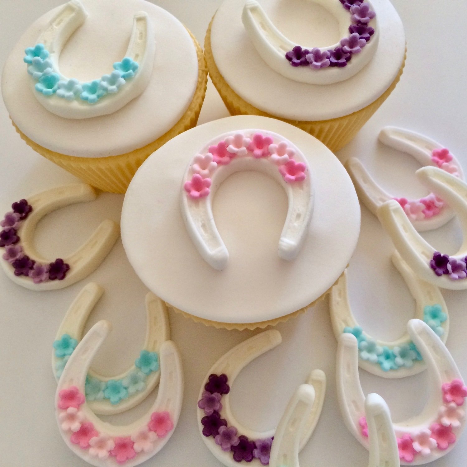 Horseshoe Sugar Paste Cake Decorations