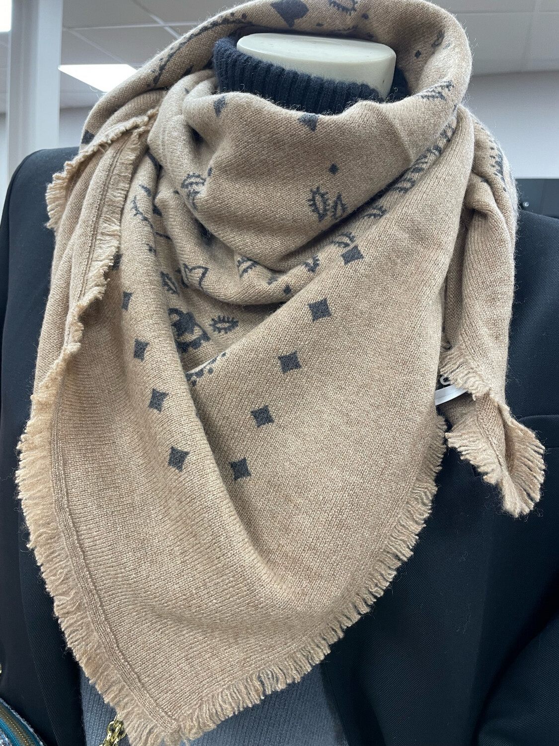 KUJTEN LARGE BANDANA HACHIKO BICO MARSHMALLOW GREEN