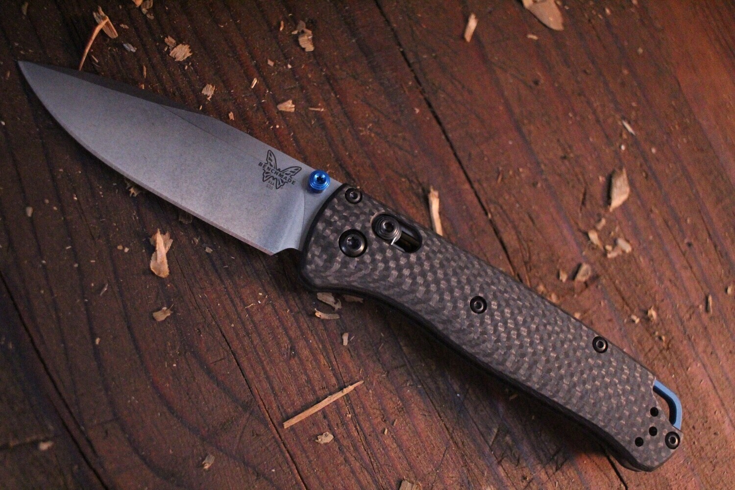 Benchmade Bugout 3.2" AXIS Lock Knife / Carbon Fiber / Satin S90V