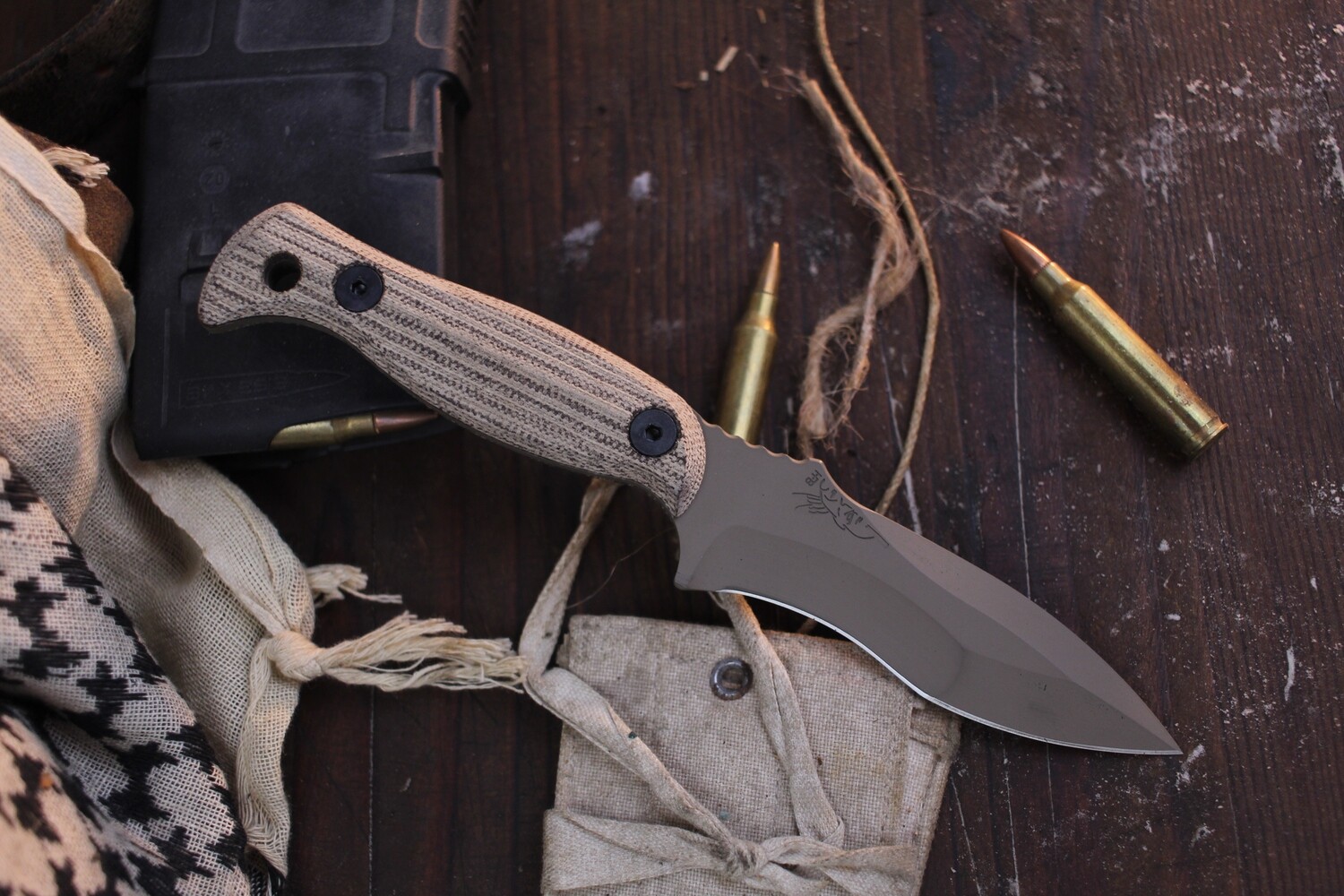 Half Face Blade Extremis 3.5” Fixed Blade / Brown Canvas Micarta / Flat