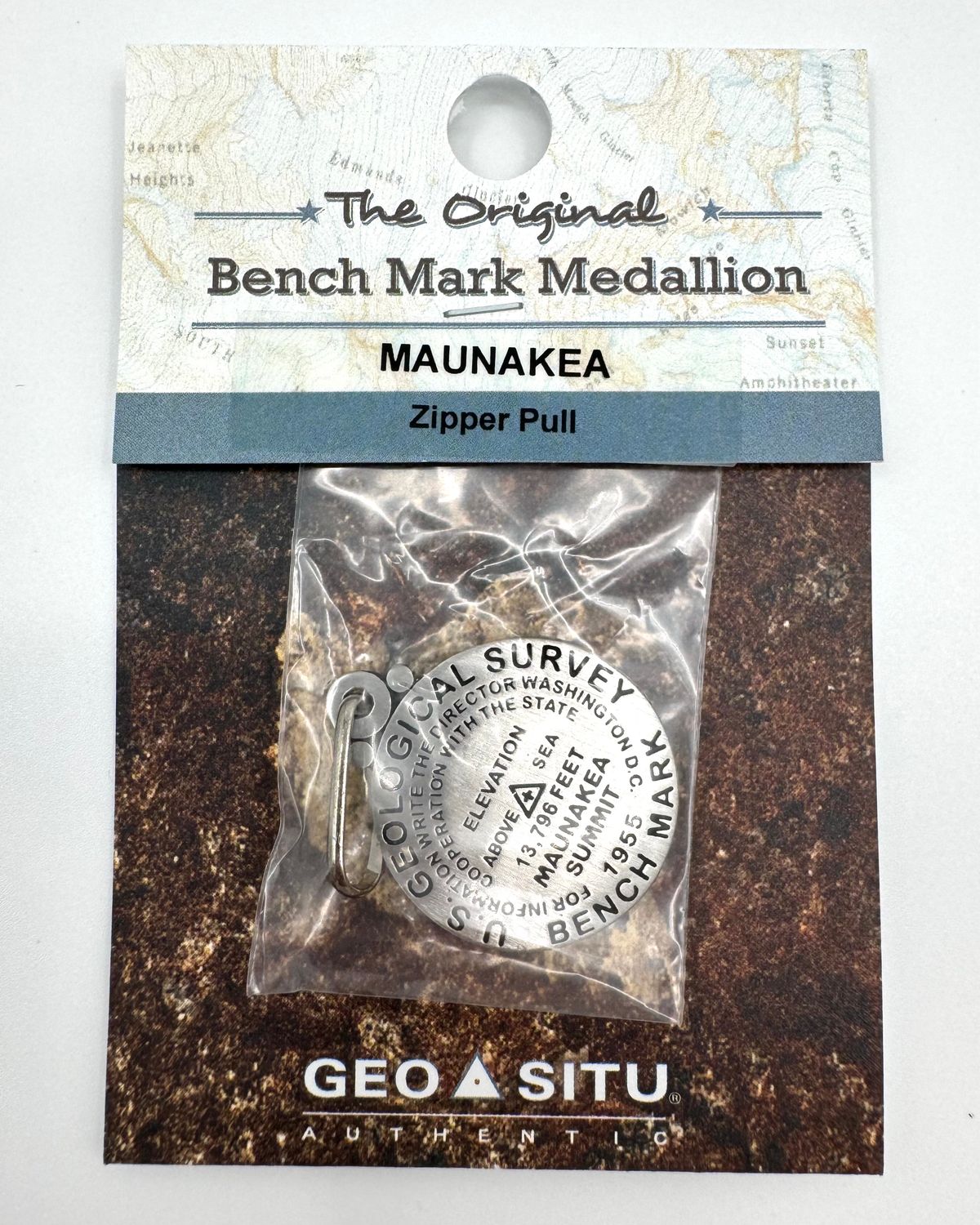 Benchmark Zipper Pull.