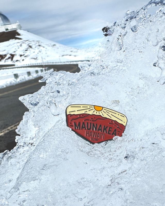 Maunakea Pin.
