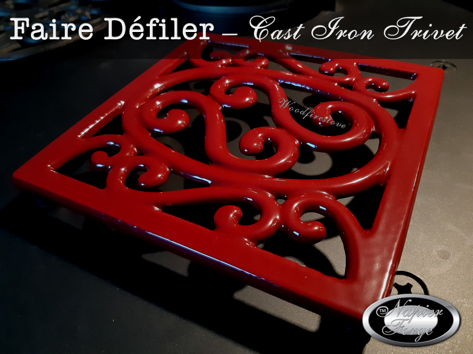 Faire Défiler TRIVET Square Cast Iron Heritage Red Enamel FIREPLACE