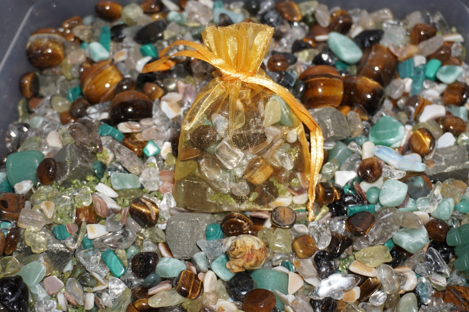 Wealth Crystal Confetti 💰