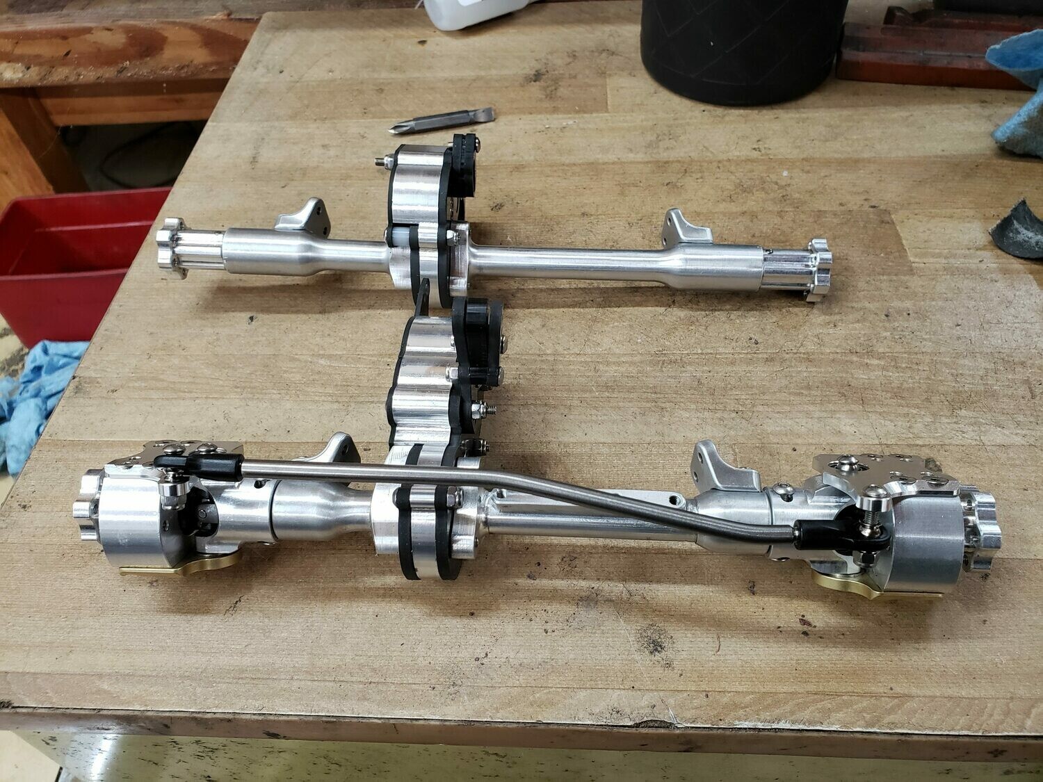 Axles/Axle Shafts/Axle Parts