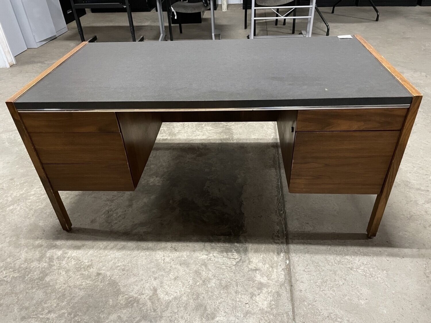 Double Ped Desk