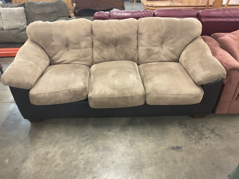 Ashley Furniture Couch (B687522)