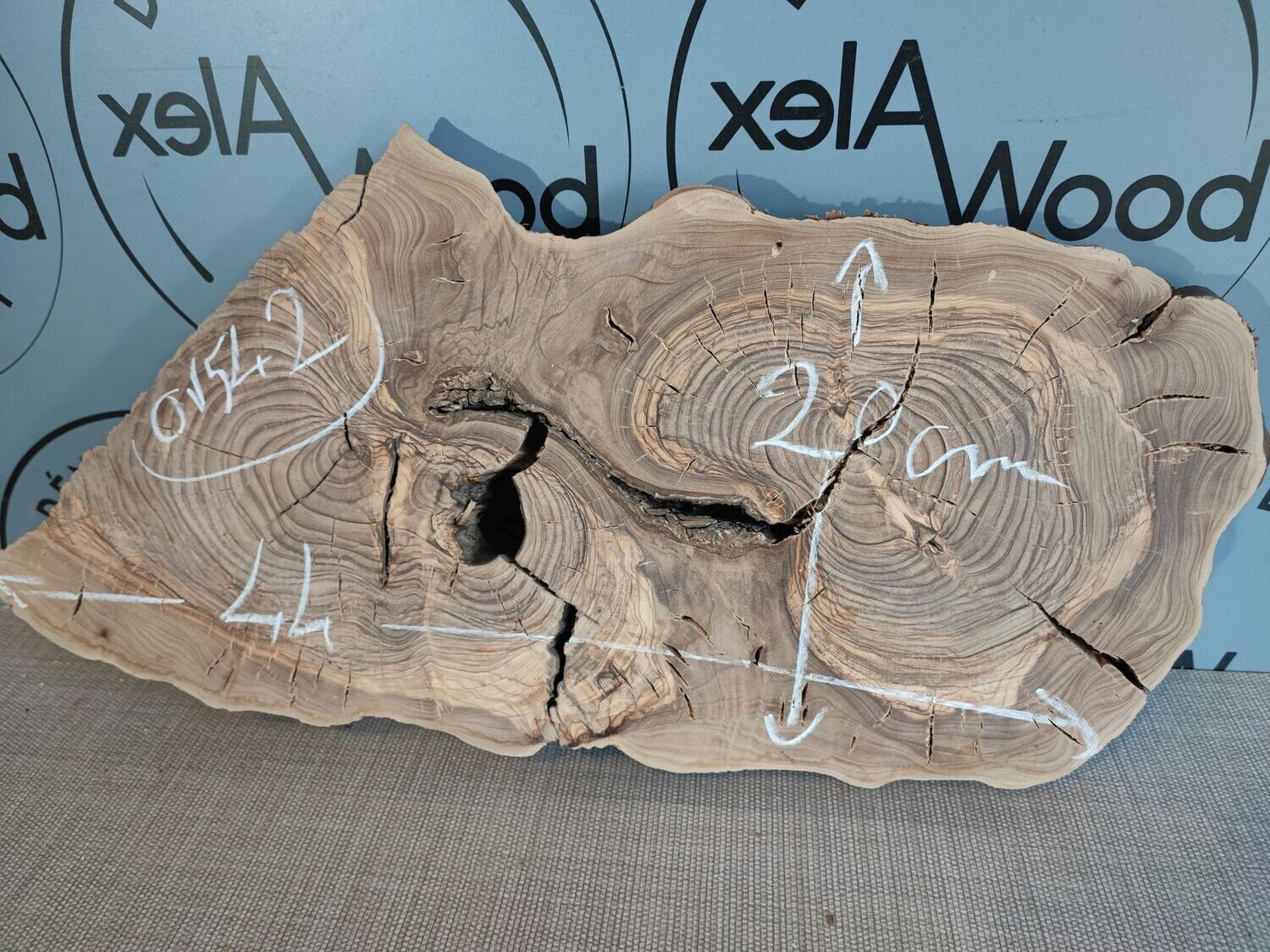 Plateau en bois d'olivier pour création de table rivière en résine époxy