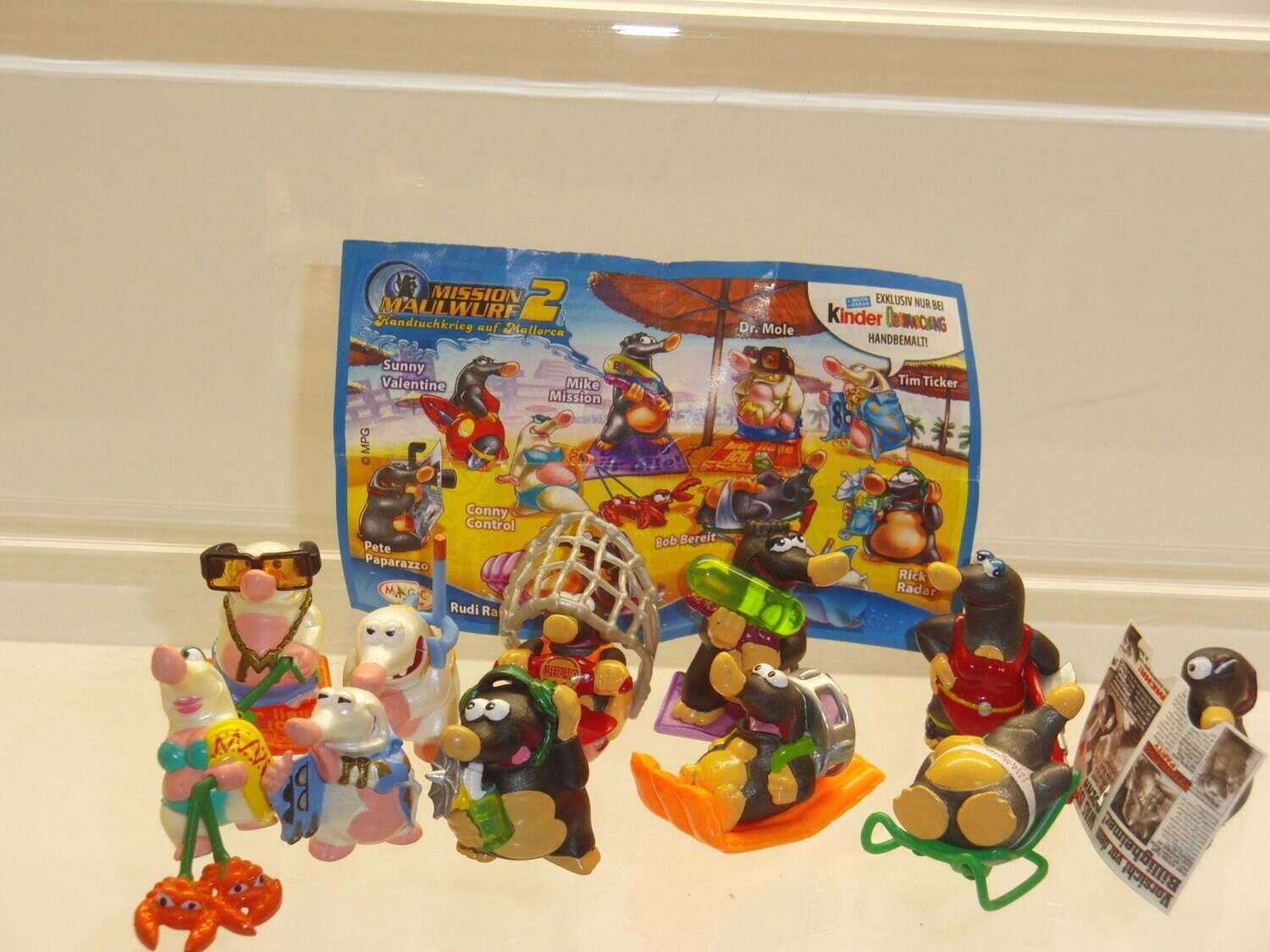 Kinder Überraschung Figur Conny Control (Zwerg Mit Spaten) - Aus Mission Maulwurf Serie, Handbemalt