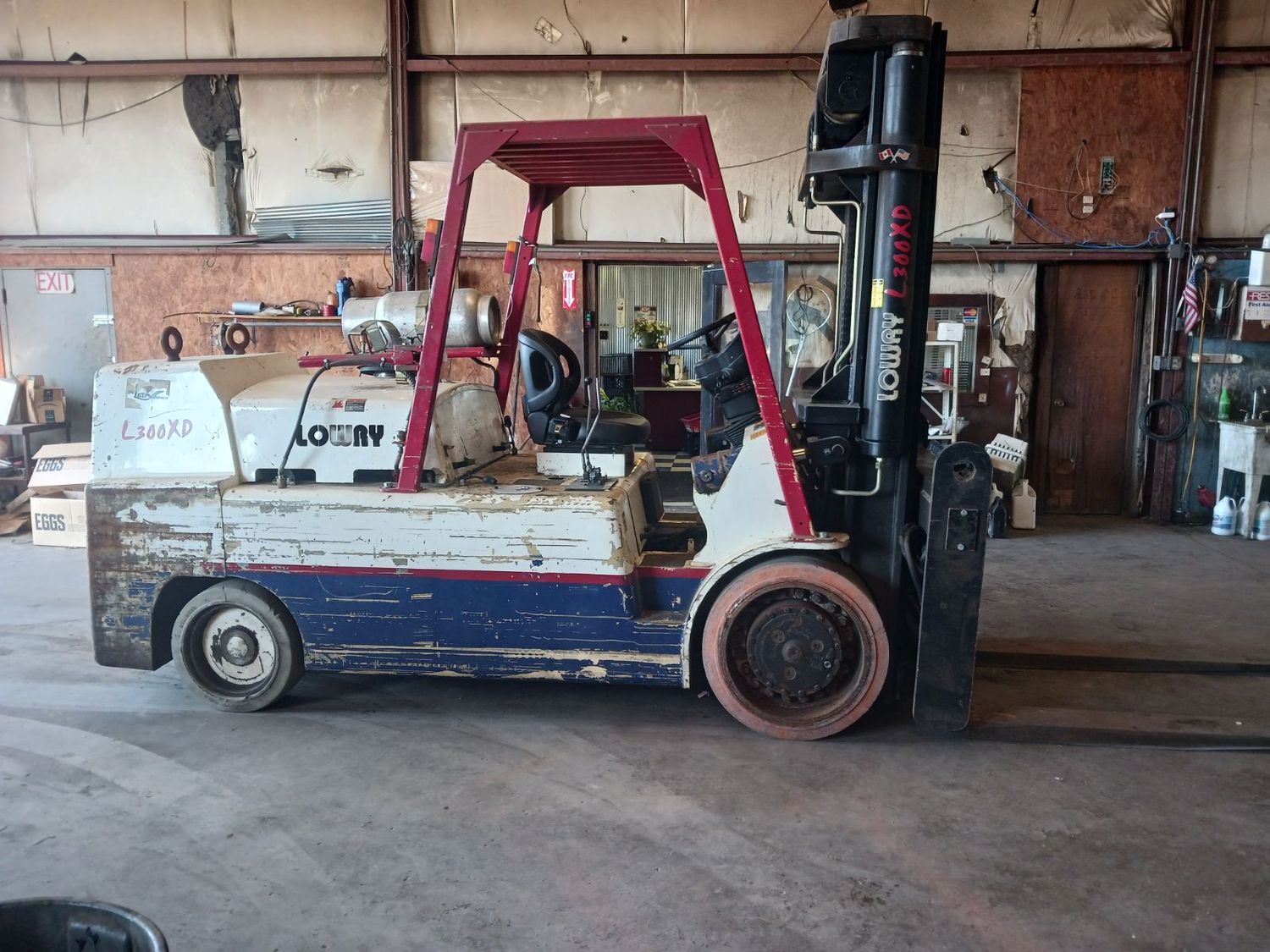 30,000 lb Lowry Forklift For Sale Store Affordable Machinery