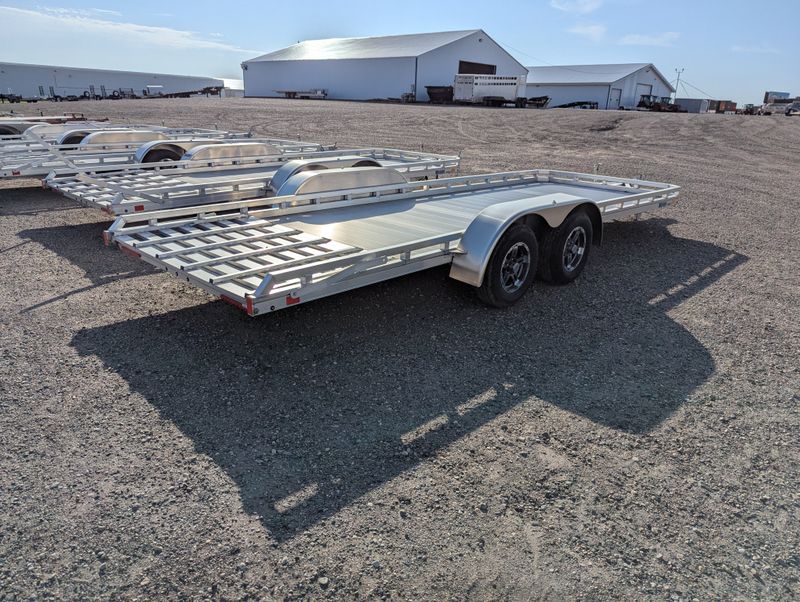 400000042411-large-3