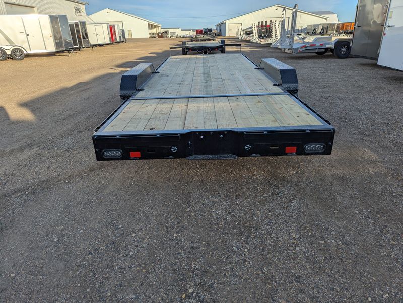 400000063461-large-3