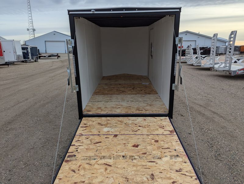 400000063836-large-8