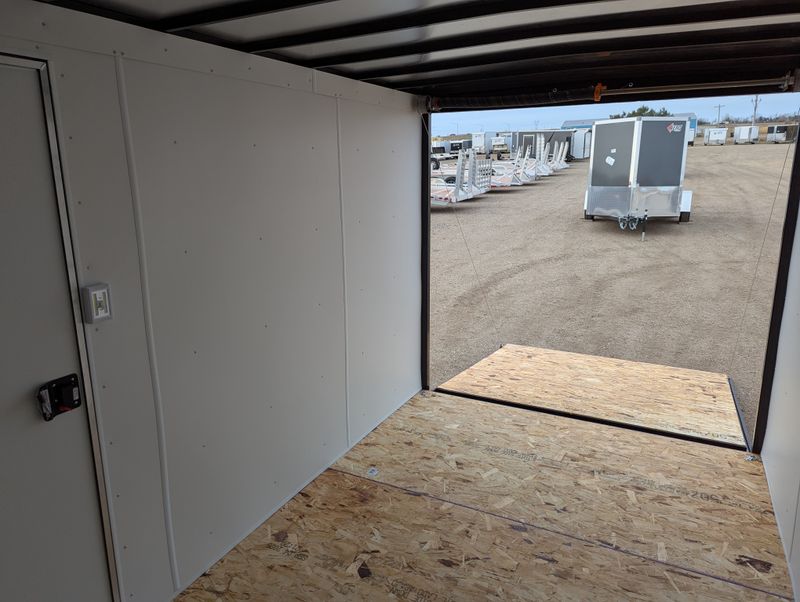 400000063843-large-7