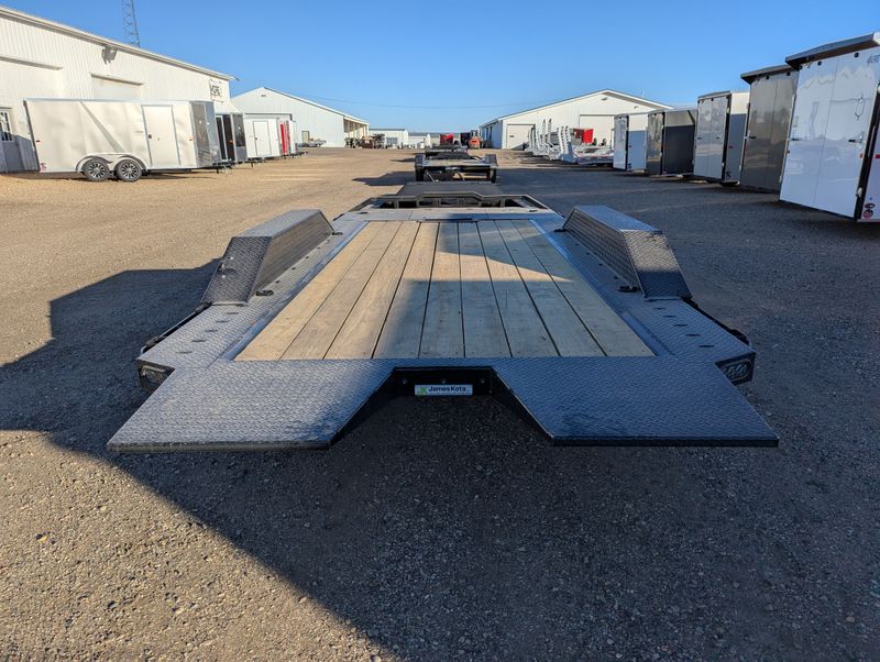 400000063775-large-5