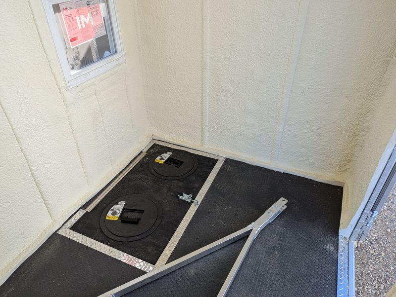 400000063966-large-2