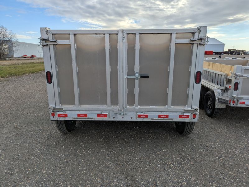 400000063577-large-5