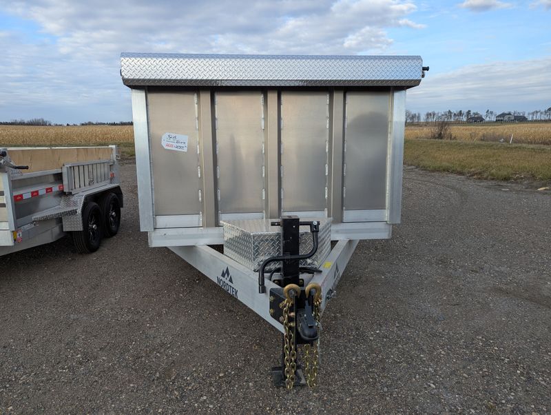 400000063577-large-6