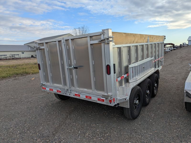 400000063577-large-4