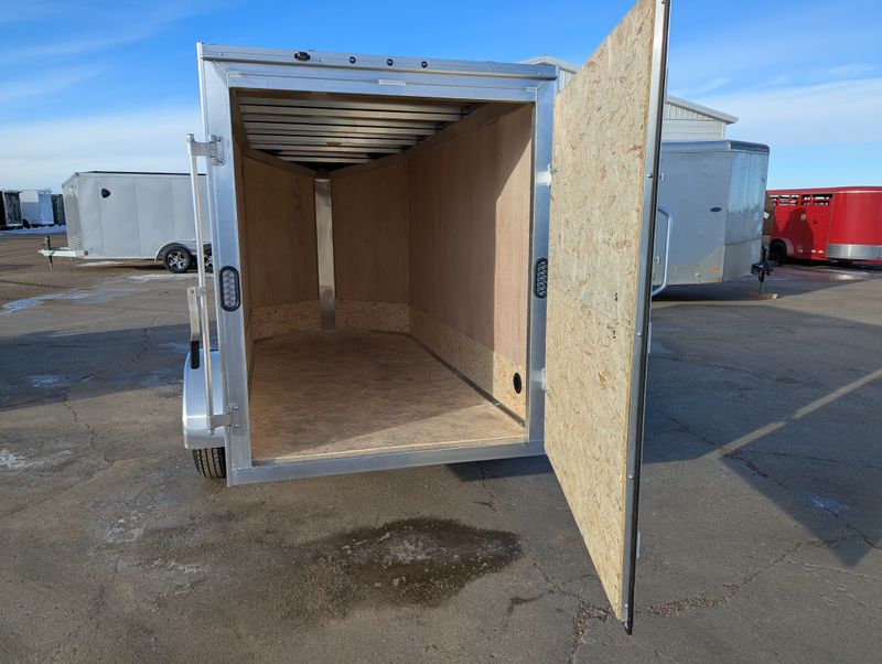 400000068435-large-1