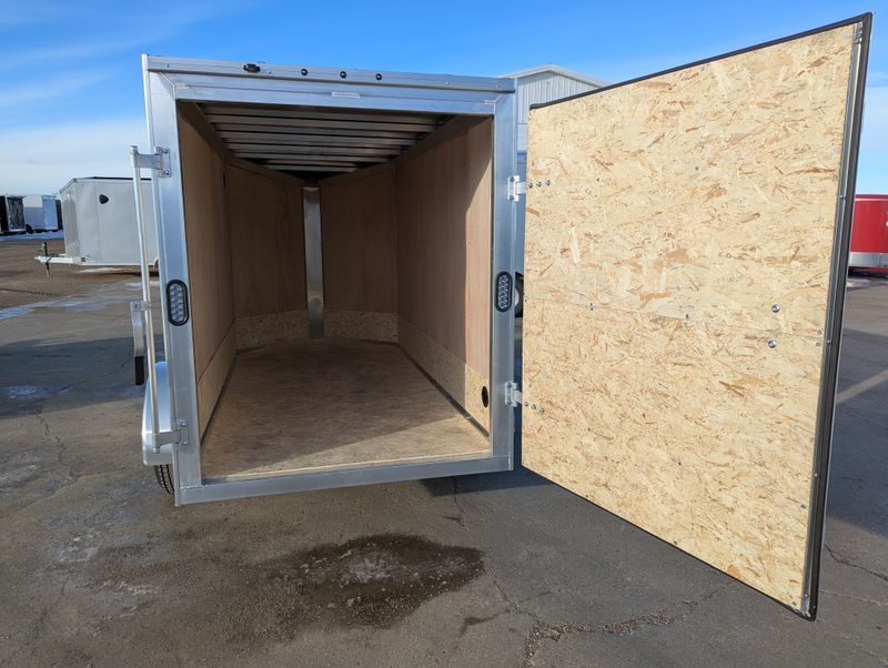 400000068435-large-9