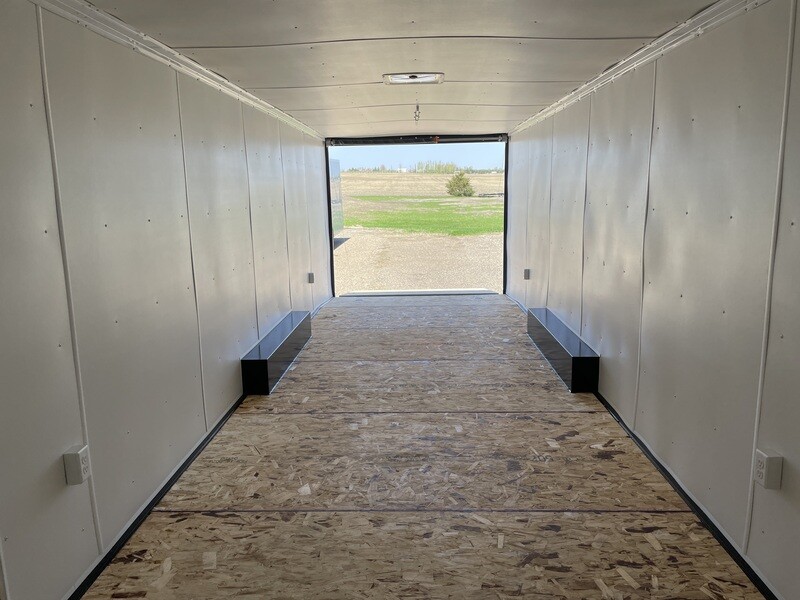 400000044927-large-16