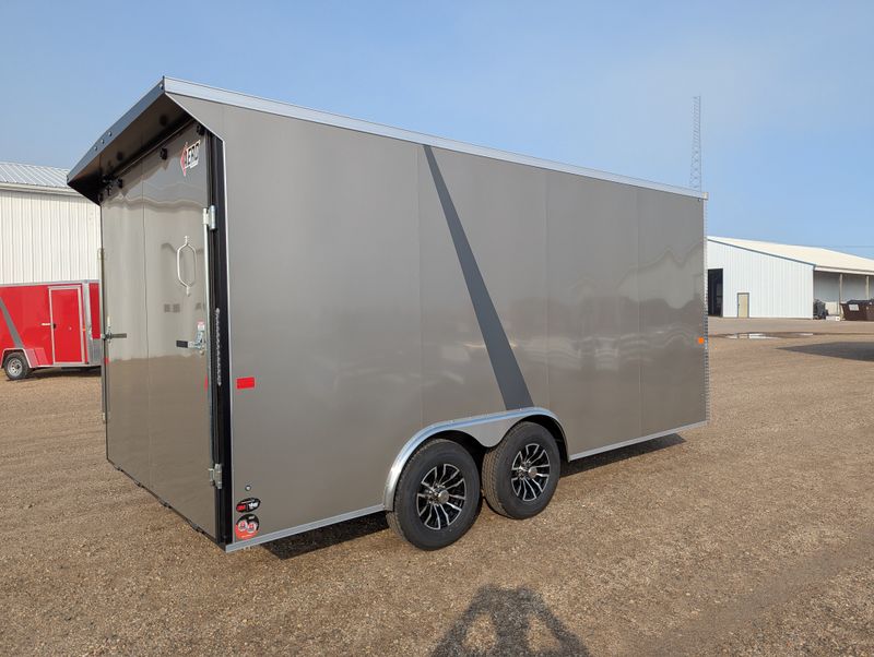 400000063003-large-5