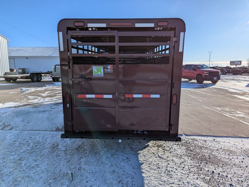 400000068480-large-6