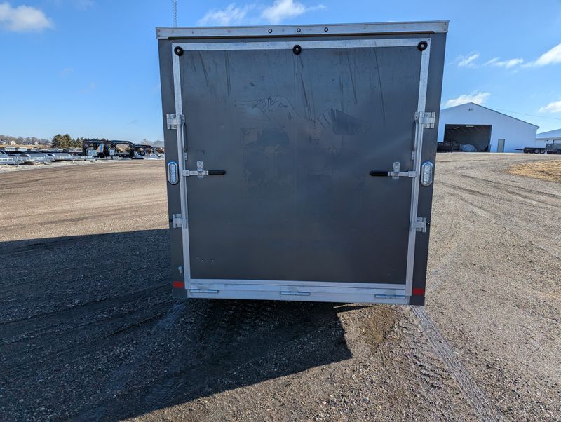 400000068565-large-6