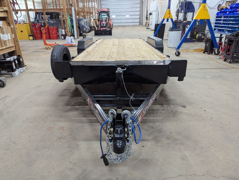 400000068657-large-1