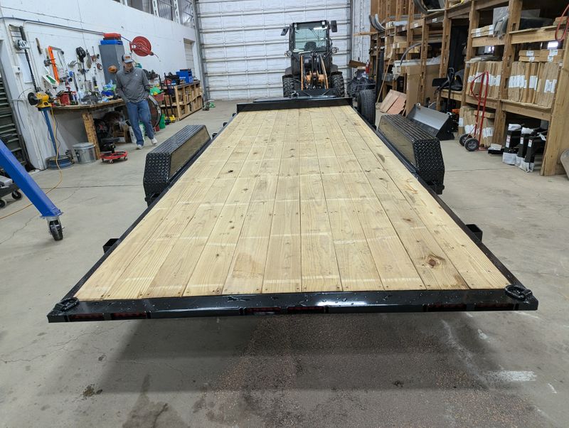 400000068657-large-4