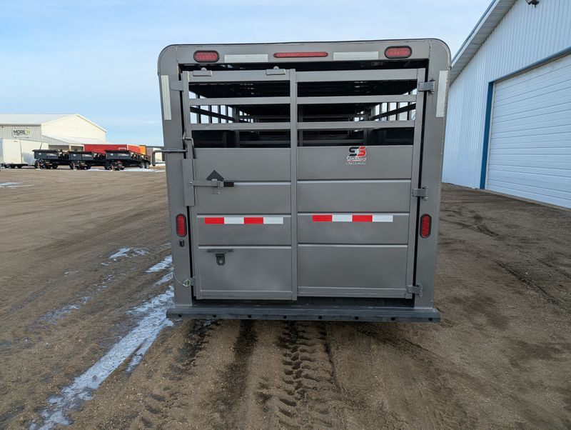 400000069340-large-4