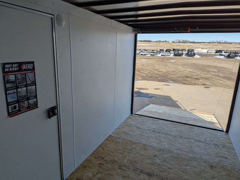 400000069357-large-8