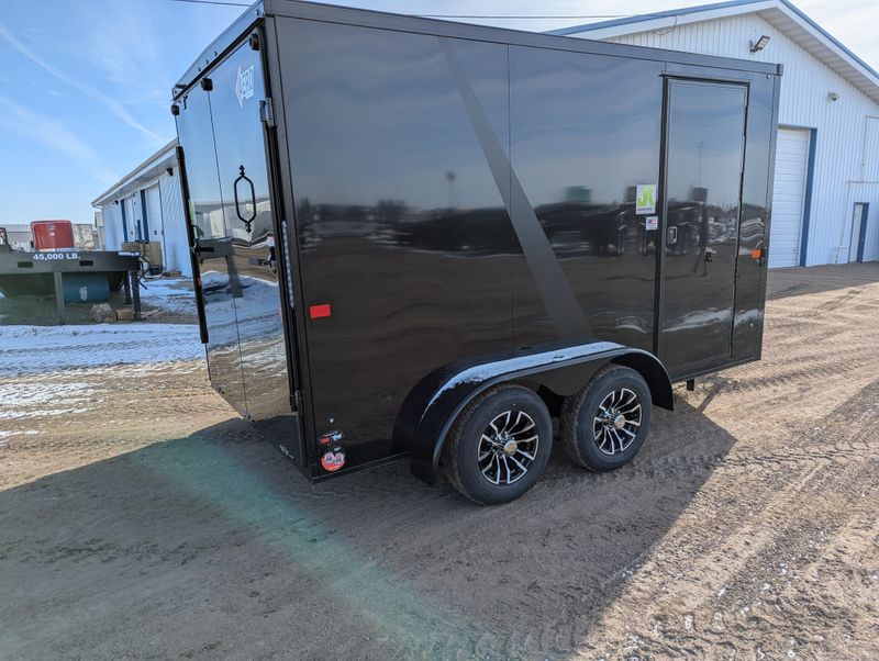 400000069371-large-5