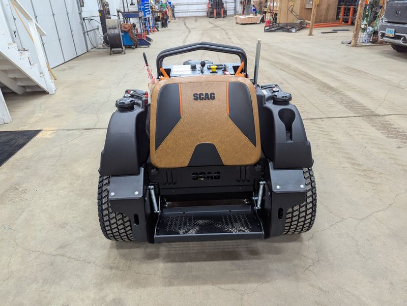 400000069517-large-3