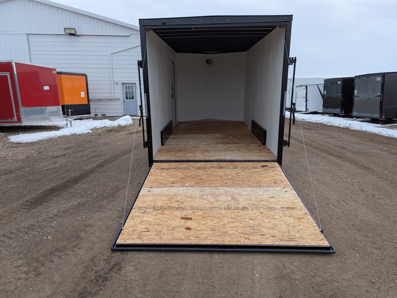 400000069814-large-8