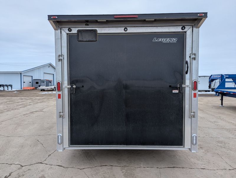 400000069913-large-3