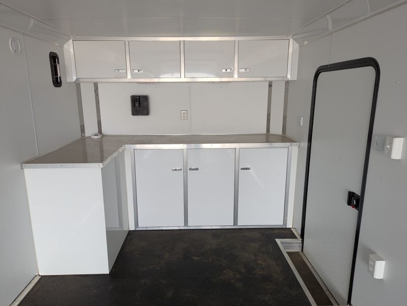 400000069913-large-5