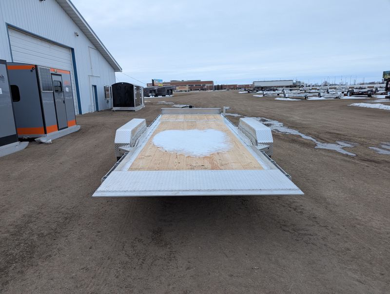 400000069968-large-4