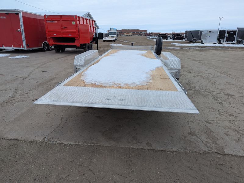 400000069951-large-4