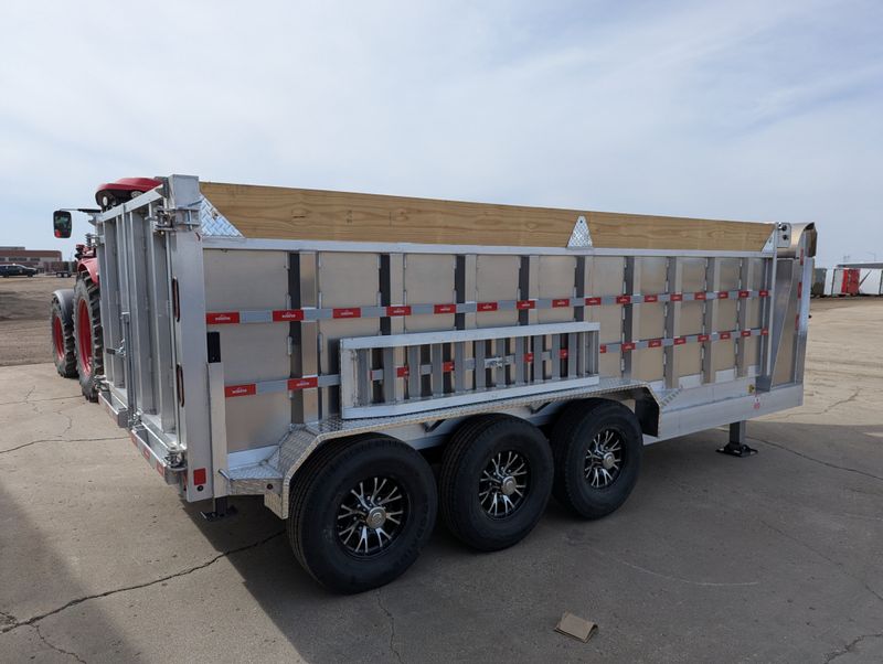 400000070025-large-3